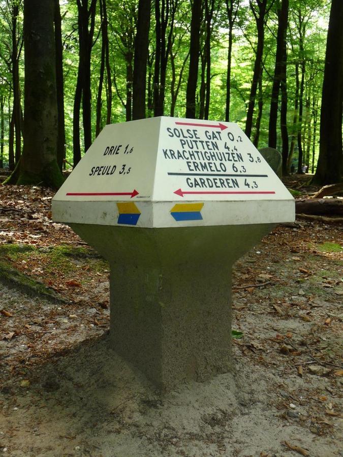 Chalet De Putter In Putten Krachtighuizen Exteriör bild
