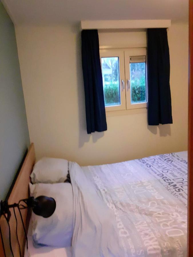 Chalet De Putter In Putten Krachtighuizen Exteriör bild